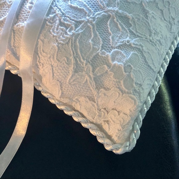 Wedding Pillow for Rings - Picture 3 of 3